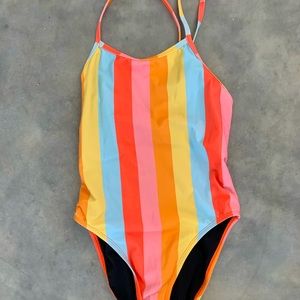 Fixed back Jolyn suit